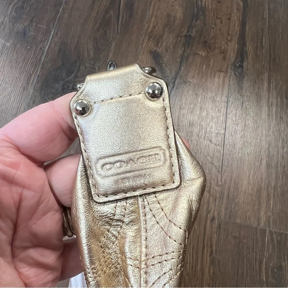 Coach signature stitch in metallic gold hobo - Picture 5 of 7